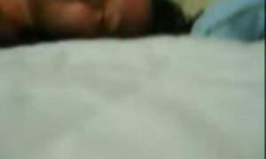 बड़े स्तनों के साथ काजोल की सेक्सी मूवी युवा महिलाओं है कि अंतर में एक प्रेमी के हाथ ले