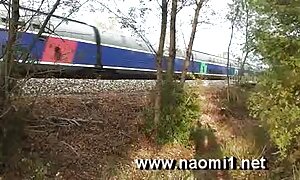 सोफे पर गोरा ट्रिपल सेक्सी मूवी बकवास